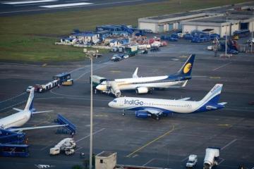 Delhi smog throwing off domestic schedules of several airports - Daily news Delhi smog throwing off domestic schedules of several airports - Daily news
