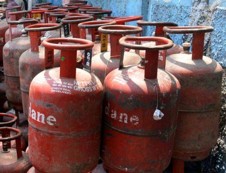 LPG Price hiked by Rs 144.5: Cost now is 858.5 per cylinder - Daily news LPG Price hiked by Rs 144.5: Cost now is 858.5 per cylinder - Daily news