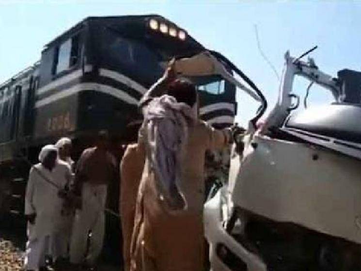 Tragic accident: Train rams into bus carrying Sikh pilgrims... Over 29 killed!