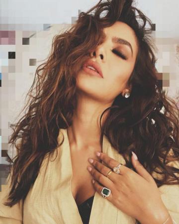 Esha Gupta Esha Gupta