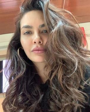 Esha Gupta Esha Gupta