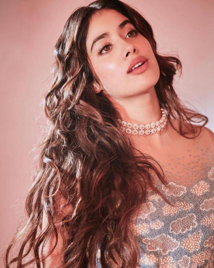 Janhvi Kapoor - Photos Stills Images Janhvi Kapoor - Photos Stills Images