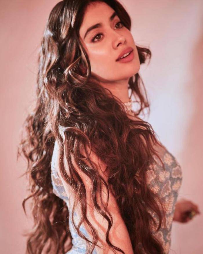 Janhvi Kapoor - Photos Stills Images Janhvi Kapoor - Photos Stills Images