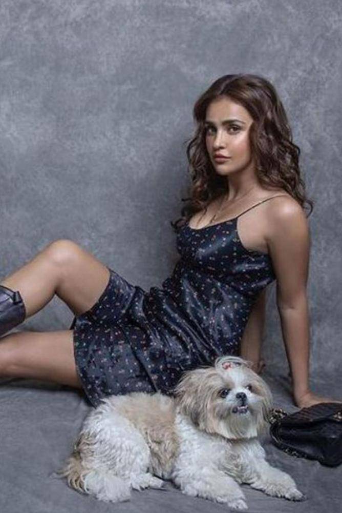 Aisha Sharma - Photos Stills Images Aisha Sharma - Photos Stills Images