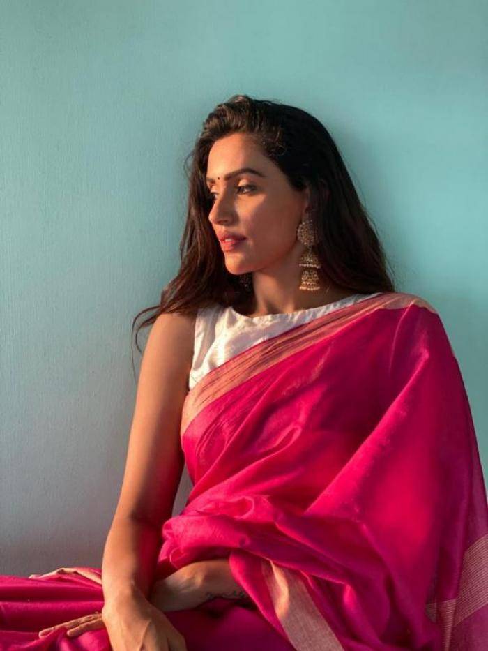 Akshara Gowda - Photos Stills Images Akshara Gowda - Photos Stills Images