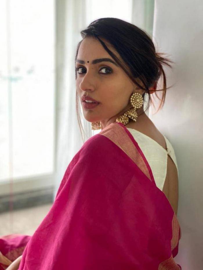 Akshara Gowda - Photos Stills Images Akshara Gowda - Photos Stills Images