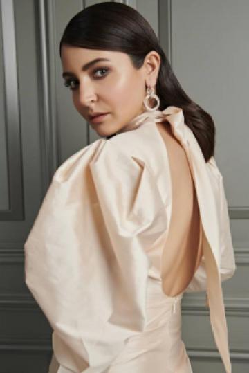 Anushka Sharma - Photos Stills Images Anushka Sharma - Photos Stills Images