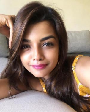 Ashna Zaveri Ashna Zaveri