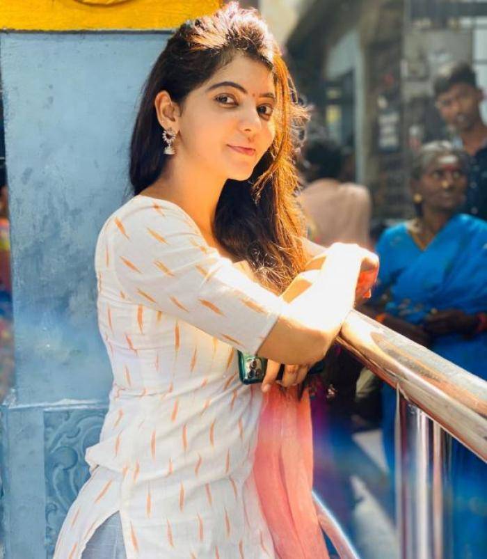 Athulya Ravi - Photos Stills Images Athulya Ravi - Photos Stills Images