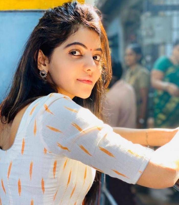 Athulya Ravi - Photos Stills Images Athulya Ravi - Photos Stills Images
