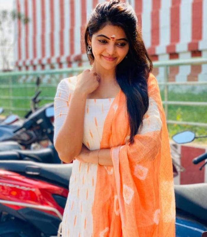 Athulya Ravi - Photos Stills Images Athulya Ravi - Photos Stills Images