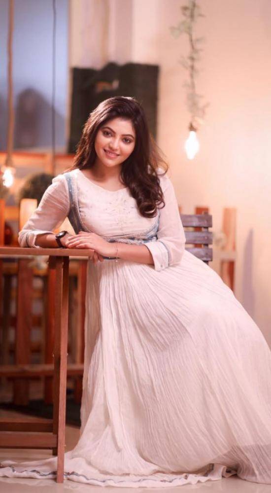Athulya Ravi - Photos Stills Images Athulya Ravi - Photos Stills Images