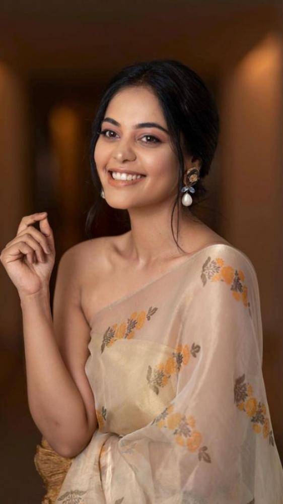 Bindu Madhavi - Photos Stills Images Bindu Madhavi - Photos Stills Images