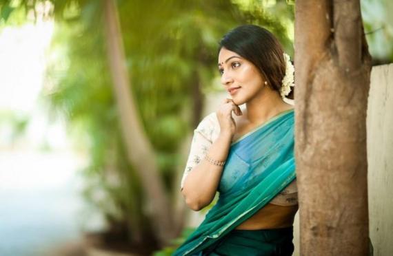 Bommu Lakshmi Bommu Lakshmi