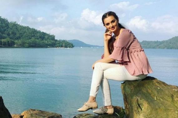 Evelyn Sharma Evelyn Sharma