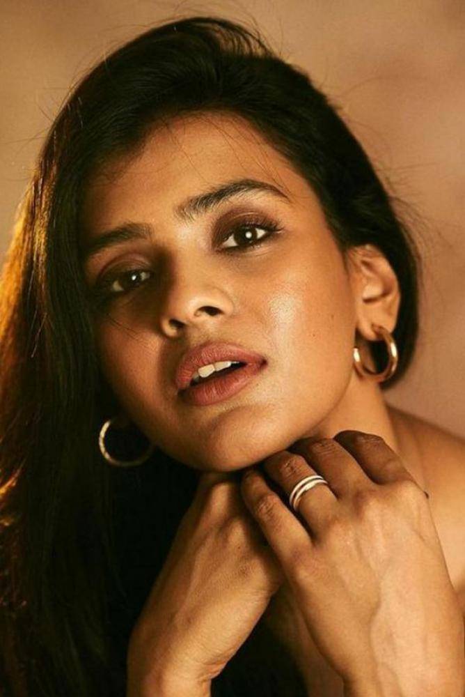 Hebah Patel - Photos Stills Images Hebah Patel - Photos Stills Images
