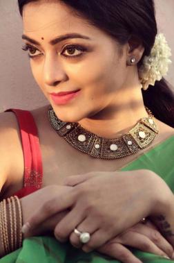 Janani Iyer Janani Iyer