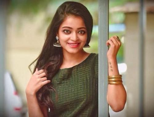 Janani Iyer Janani Iyer
