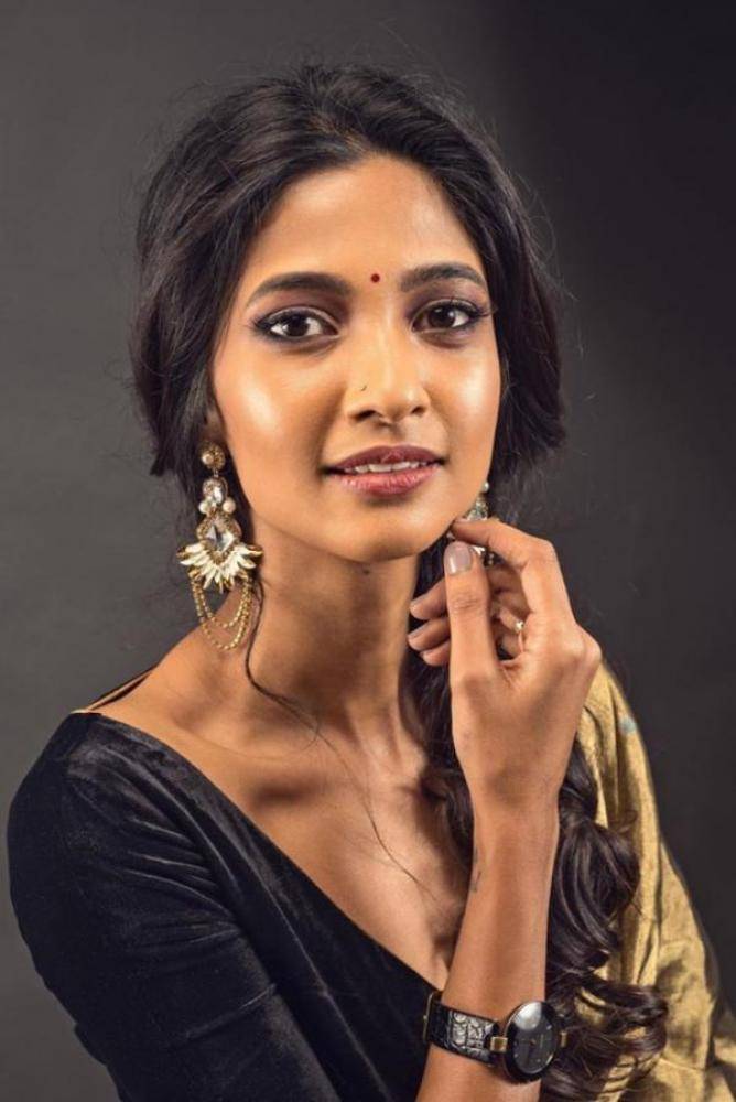 Keerthi Pandian - Photos Stills Images Keerthi Pandian - Photos Stills Images
