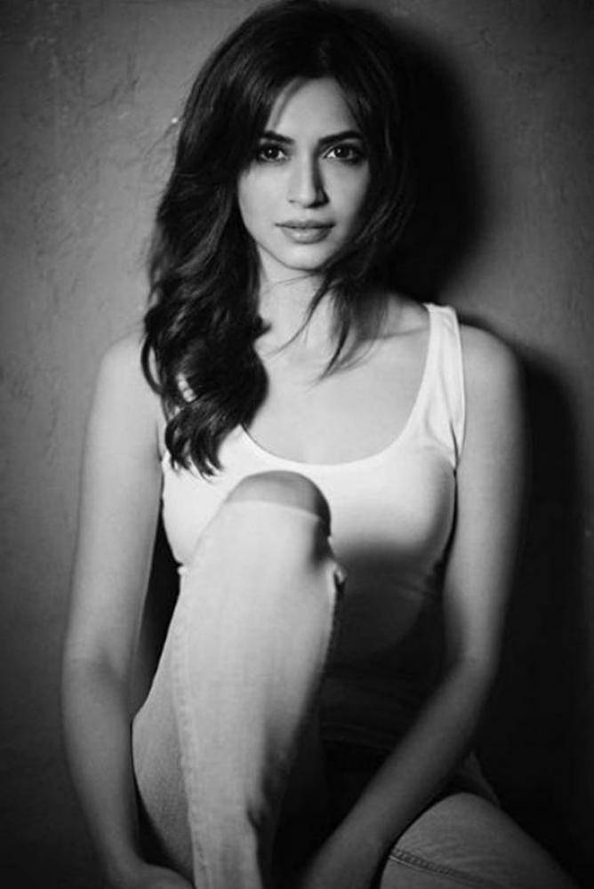Kriti Kharbanda - Photos Stills Images Kriti Kharbanda - Photos Stills Images