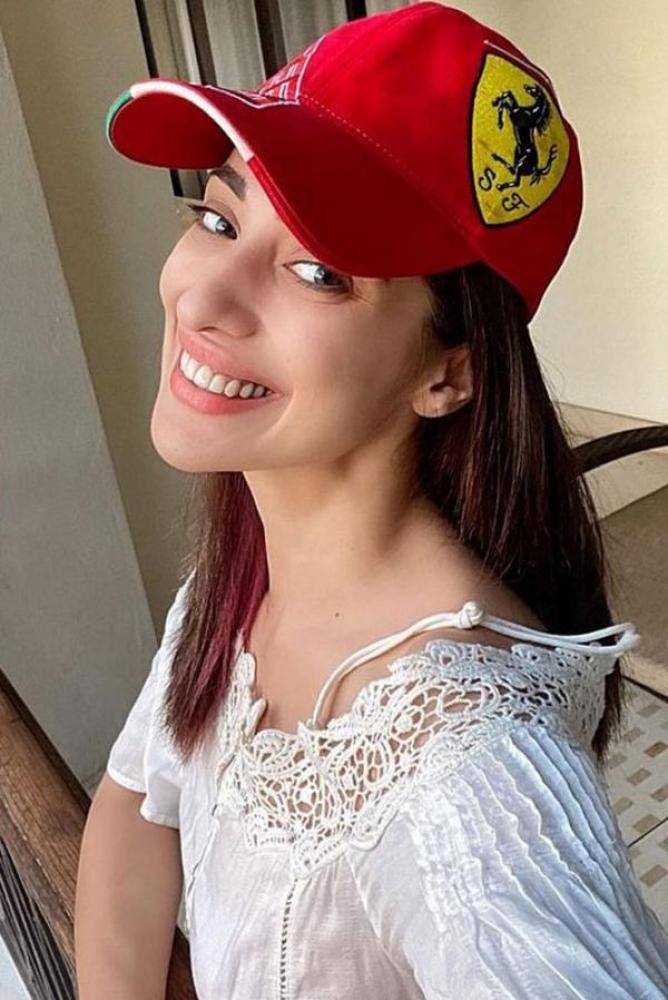 Raai Laxmi - Photos Stills Images Raai Laxmi - Photos Stills Images