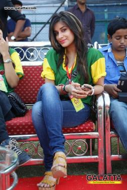Madhurima Banerjee - Photos Stills Images Madhurima Banerjee - Photos Stills Images