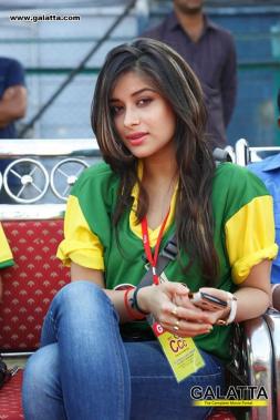 Madhurima Banerjee - Photos Stills Images Madhurima Banerjee - Photos Stills Images