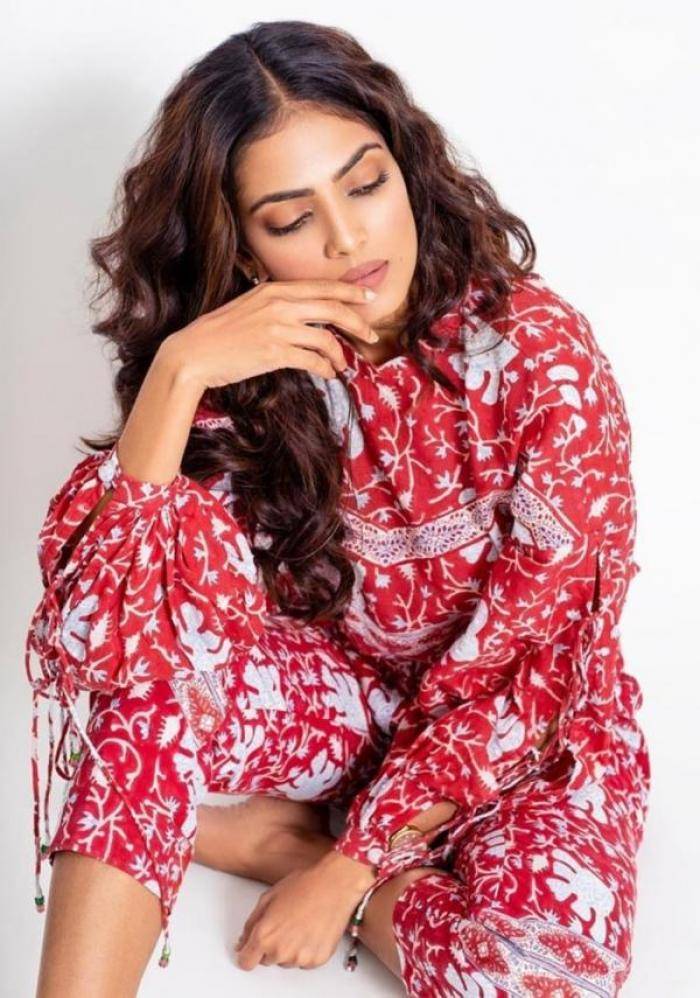 Malavika Mohanan - Photos Stills Images Malavika Mohanan - Photos Stills Images