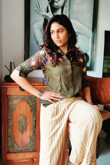 Manisha Yadav - Photos Stills Images Manisha Yadav - Photos Stills Images