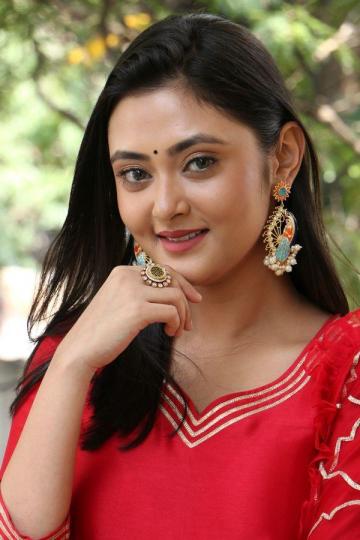 Megha Chowdhury - Photos Stills Images Megha Chowdhury - Photos Stills Images
