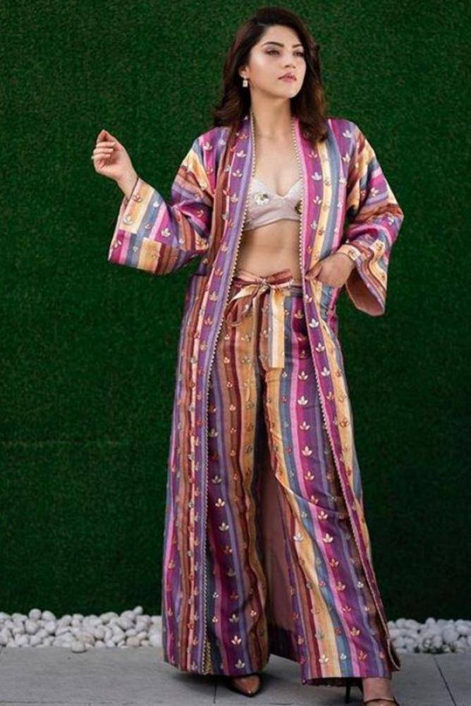 Mehreen Pirzada - Photos Stills Images Mehreen Pirzada - Photos Stills Images