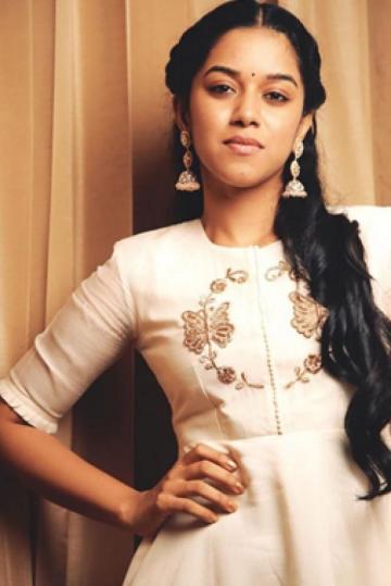Mirnalini Ravi - Photos Stills Images Mirnalini Ravi - Photos Stills Images
