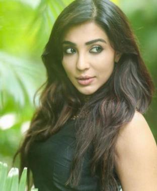Parvatii Nair Parvatii Nair