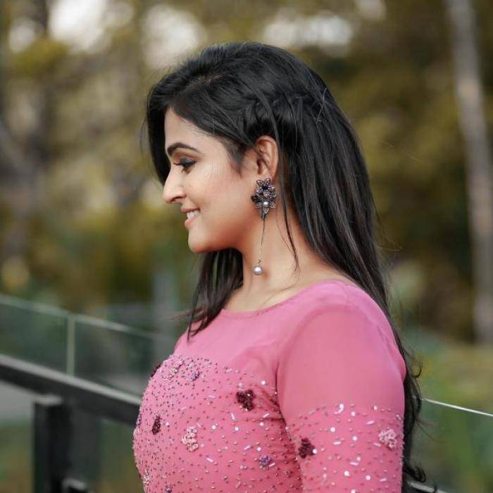 Remya Nambeesan - Photos Stills Images Remya Nambeesan - Photos Stills Images