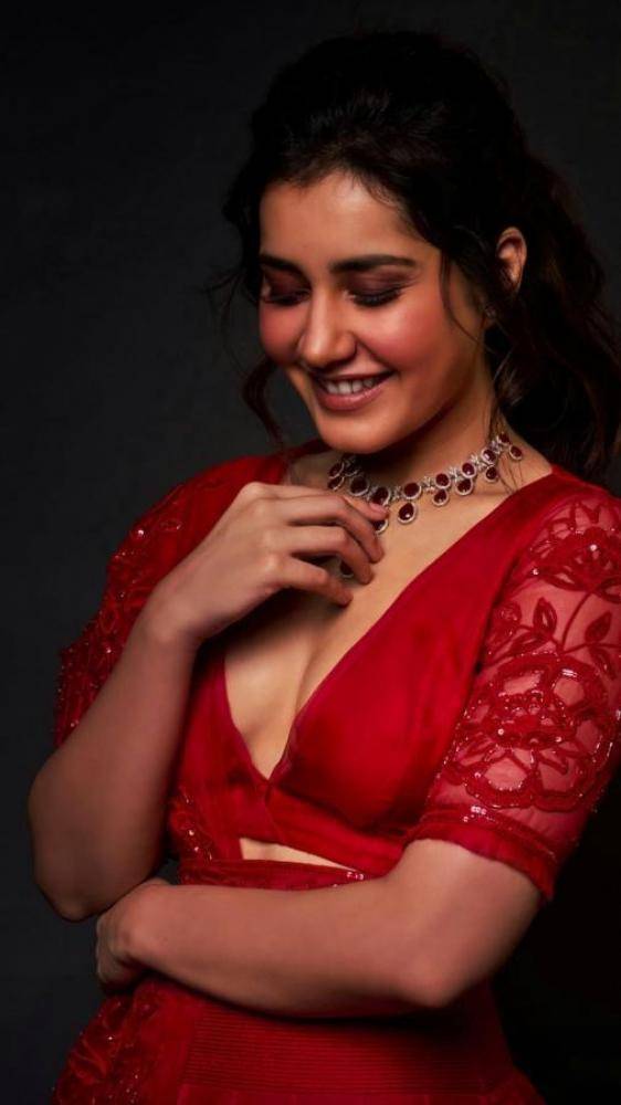 Rashi Khanna - Photos Stills Images Rashi Khanna - Photos Stills Images