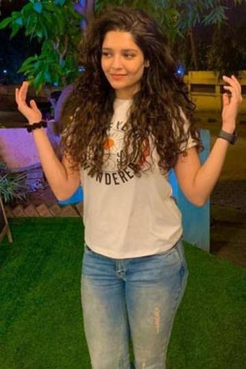 Ritika Singh - Photos Stills Images Ritika Singh - Photos Stills Images