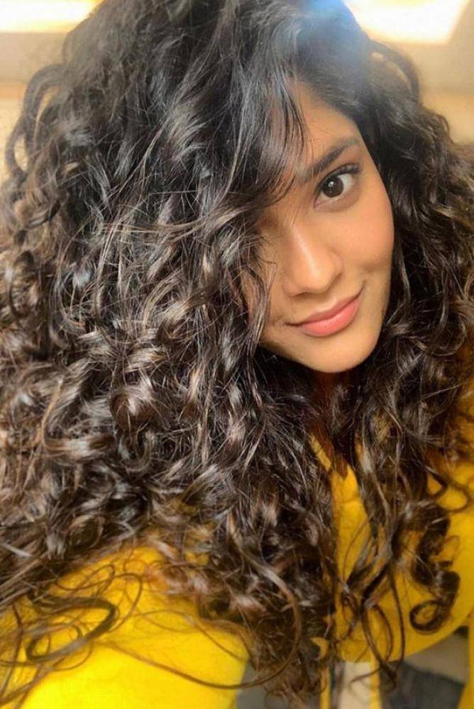 Ritika Singh - Photos Stills Images Ritika Singh - Photos Stills Images