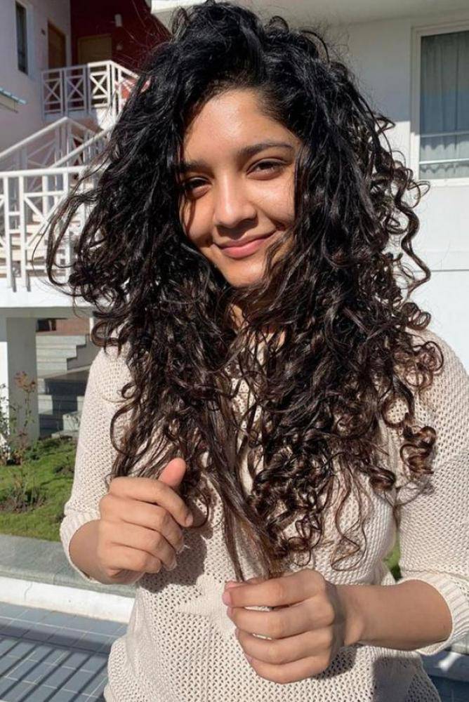 Ritika Singh - Photos Stills Images Ritika Singh - Photos Stills Images