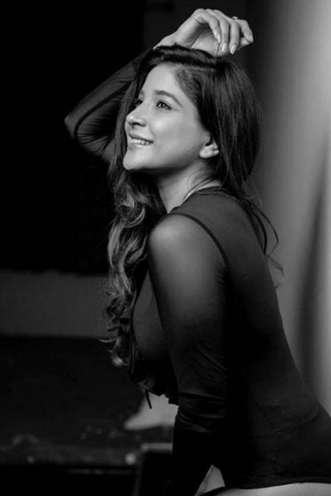 Sakshi Agarwal - Photos Stills Images Sakshi Agarwal - Photos Stills Images