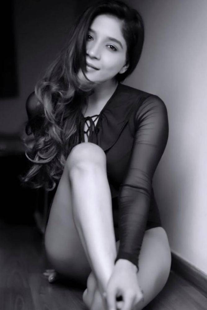 Sakshi Agarwal - Photos Stills Images Sakshi Agarwal - Photos Stills Images