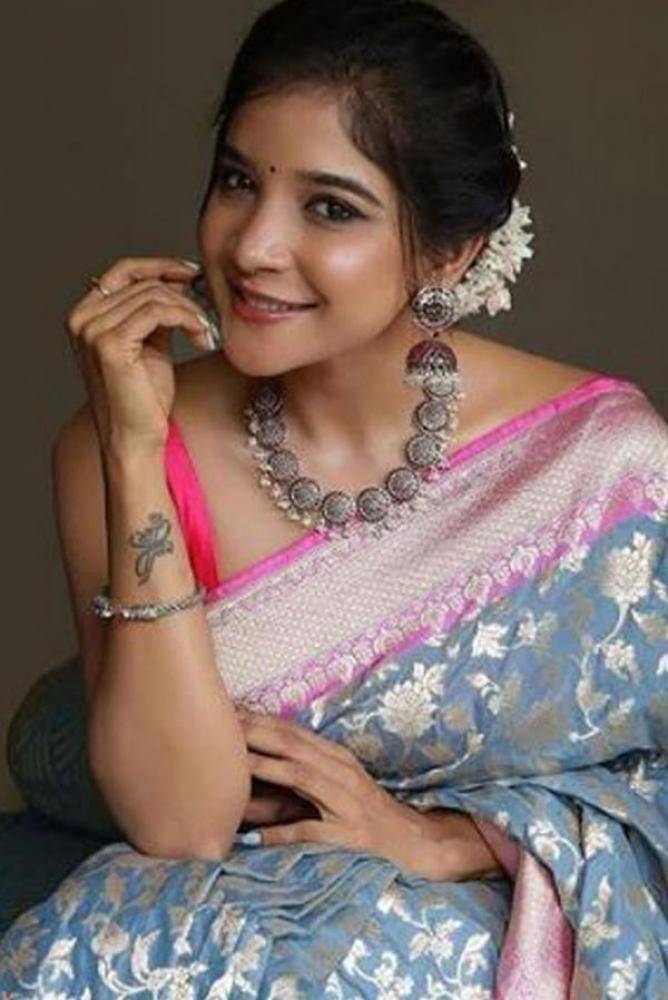 Sakshi Agarwal - Photos Stills Images Sakshi Agarwal - Photos Stills Images
