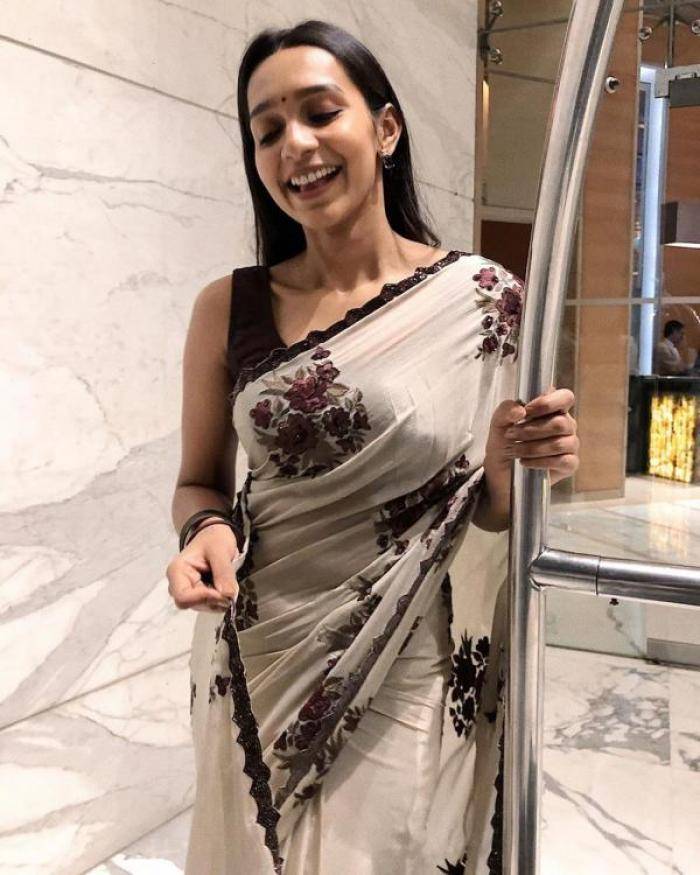 Sanchana Natarajan - Photos Stills Images Sanchana Natarajan - Photos Stills Images