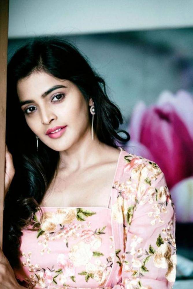Sanchita Shetty - Photos Stills Images Sanchita Shetty - Photos Stills Images