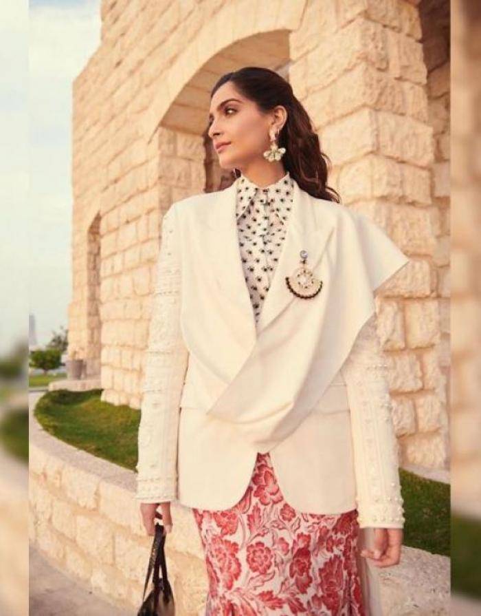 Sonam Kapoor - Photos Stills Images Sonam Kapoor - Photos Stills Images
