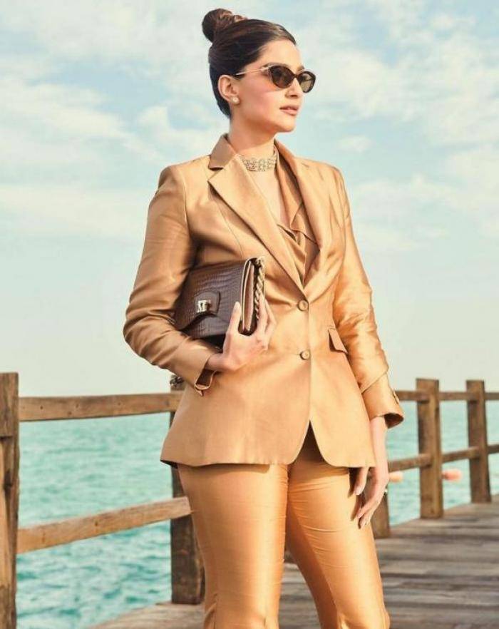 Sonam Kapoor - Photos Stills Images Sonam Kapoor - Photos Stills Images