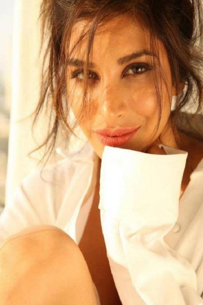 Sophie Choudry - Photos Stills Images