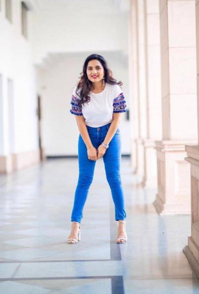 Srushti Dange - Photos Stills Images Srushti Dange - Photos Stills Images