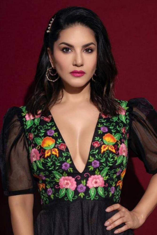 Sunny Leone - Photos Stills Images Sunny Leone - Photos Stills Images