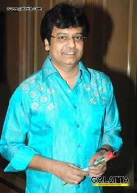 Vivek Asks people To Support Movies Like 96 Aruvi Pariyerum Perumal