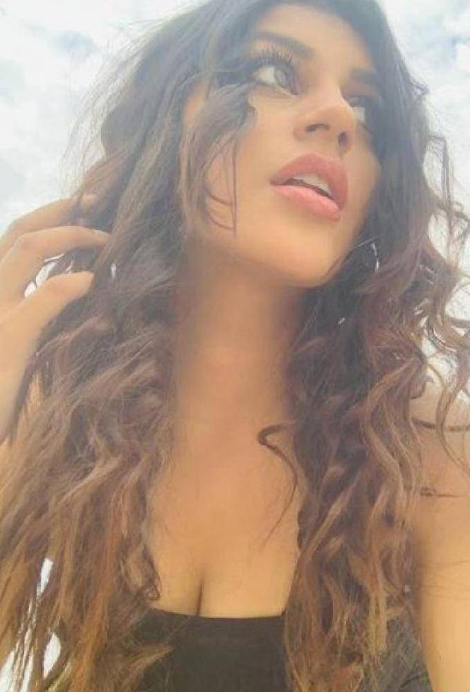 Yashika Aannand - Photos Stills Images Yashika Aannand - Photos Stills Images